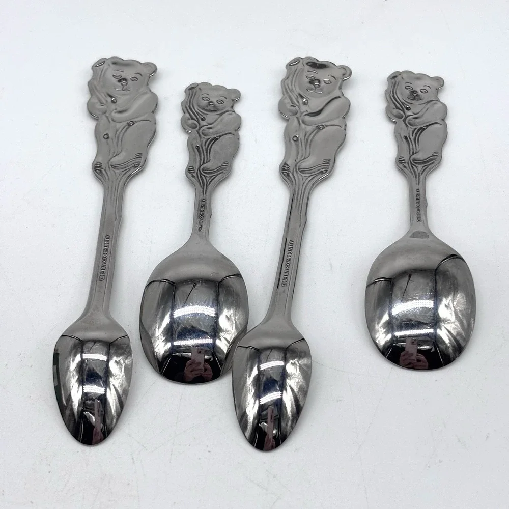 ONEIDA 4 Piece Baby/Toddler Spoons CUBBY BEAR Stainless Flatware